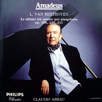 �Amadeus : Arrau - Beethoven Sonatas 30 - 32